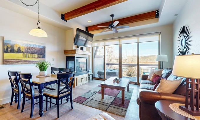 Kimball Junction House | Dog-friendly Newpark townhome w/private hot tub, washer/dryer, & central AC
