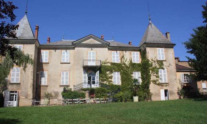 Les Echets House | Domaine de Montclair