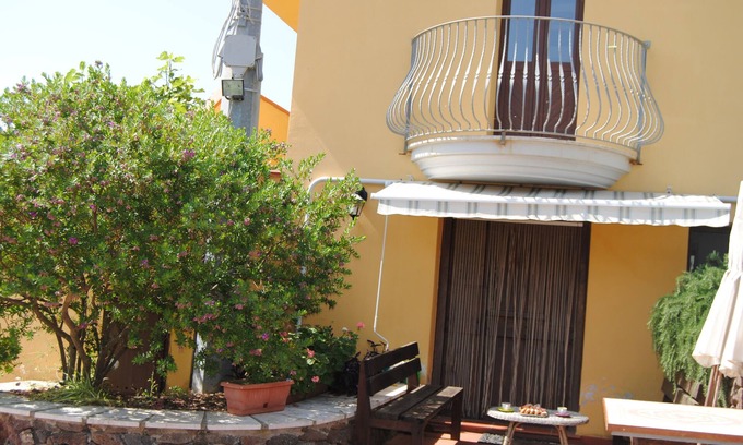 Orosei Condo | Domos Cotticone (mini-apartment complex)
