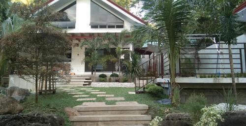 Iligan Villa | DonnRaqui's Hidden Zen