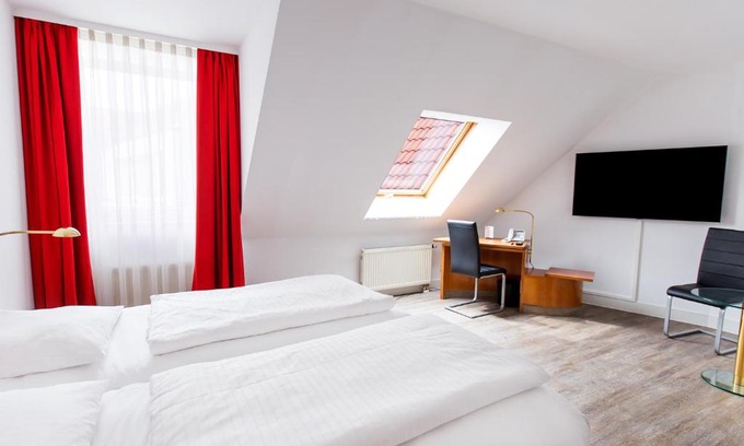 Dresden Hotel | DORMERO Hotel Dresden Airport