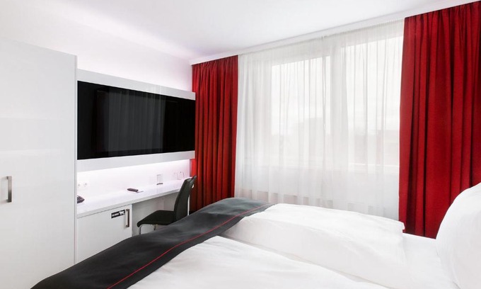 Region Hannover District Hotel | DORMERO Hotel Hannover-Langenhagen Airport