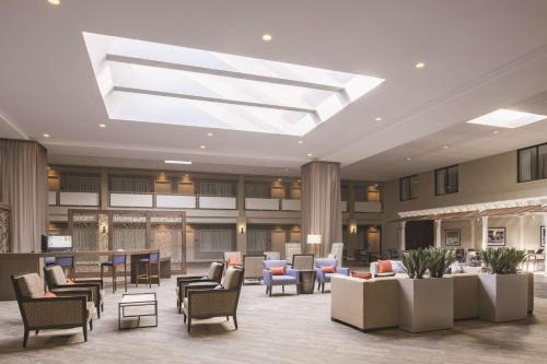 West Laurel Hotel | Doubletree by Hilton Laurel, MD