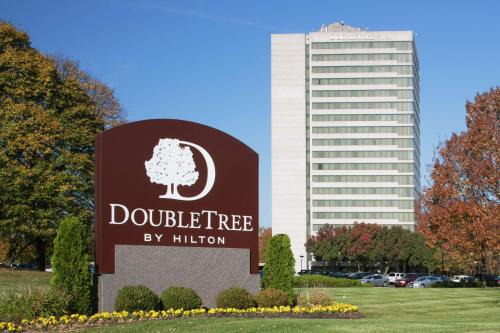Overland Park Hotel | DoubleTree by Hilton Kansas City - Overland Park