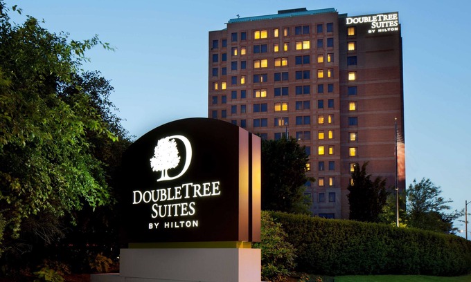 Allston Hotel | DoubleTree Suites by Hilton Hotel Boston - Cambridge