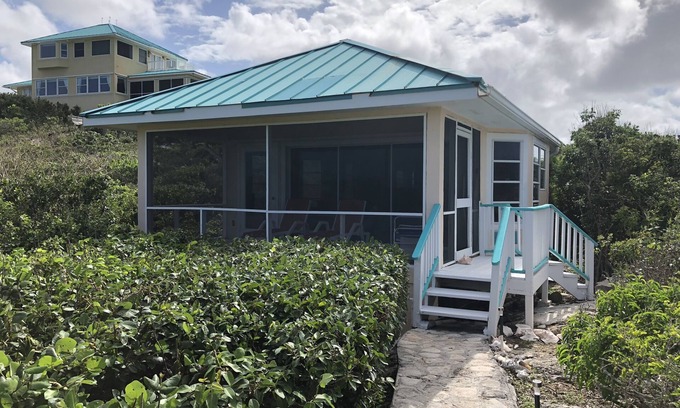 Conch Bar Cottage | Dragon View Cottage for 2 | Dragon Cay Resort, Mudjin Harbour