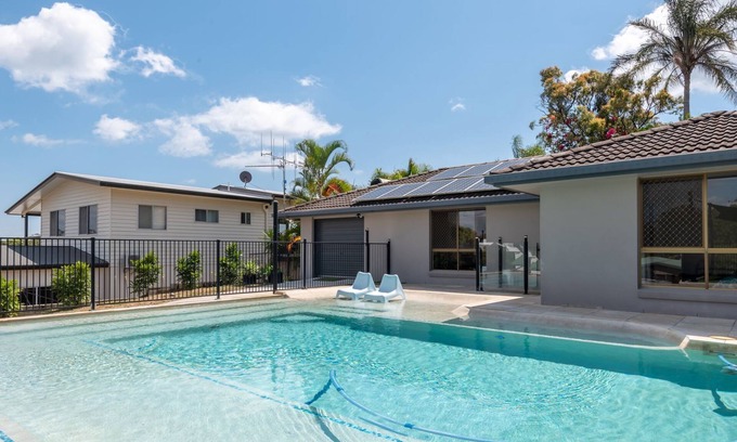 Rainbow Beach House | Dream Pool - Rainbow Beach