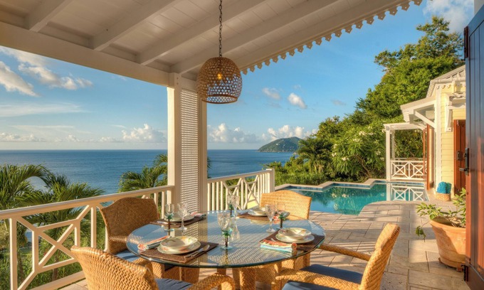 West End Villa | DUN REACH - a sophisticated & calming tropical retreat