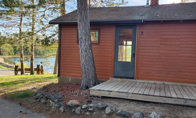 Nevis Resort | East Crooked Lake Cabin 3
