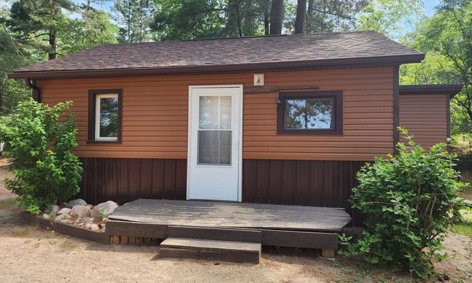 Nevis Resort | East Crooked Lake Cabin 6