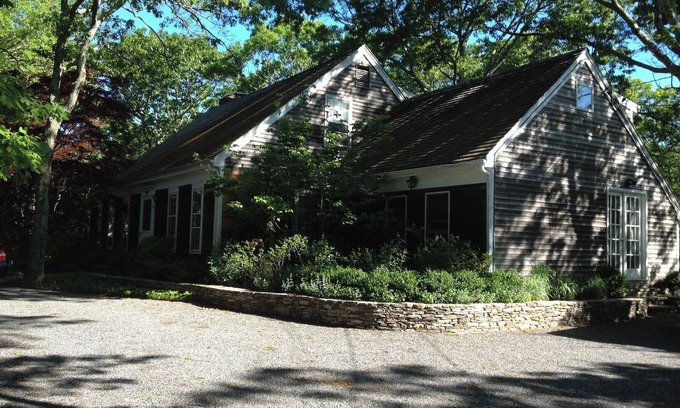 Northwest Harbor Apartment | East Hampton private room w/separate entrance and full bath. New backyard pool!