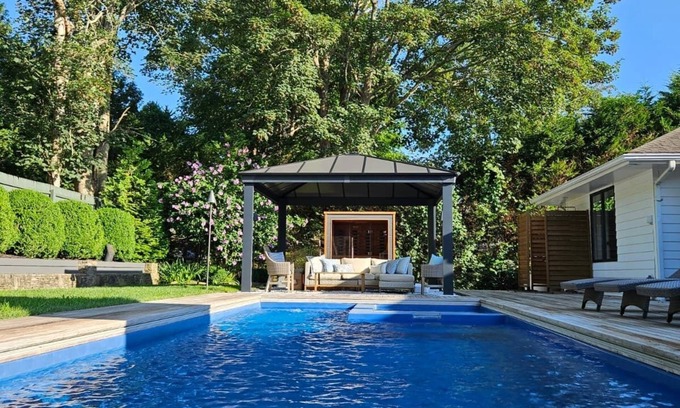 Pantigo Road Historic District House | East Hampton Village Gem, Private Flag Lot, Walk or Bike to Everything!