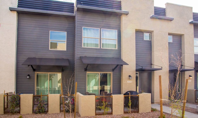 East Mesa Condo | East Mesa - Newer Condo Rental