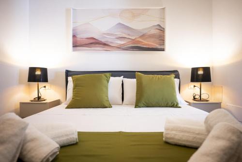 Sant'Isidoro Apartment | Easylife - Elegante con Design Moderno in Sant'Isidoro CRISTALLINA 1