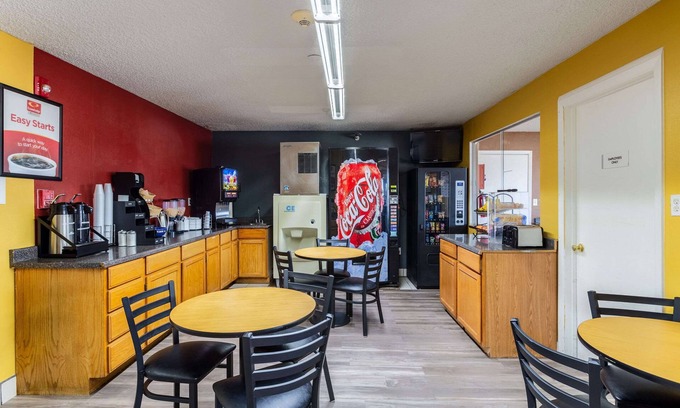 Allison Hotel | Econo Lodge Gallup West