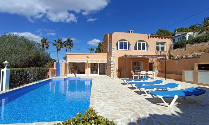 Paichi Villa | ECONOMIC PRICES, PRIVATE POOL, WIFI, CENTRAL HEATING, AIR CONDITIONING