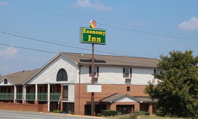 Statesville Hotel | Economy Inn - Statesville