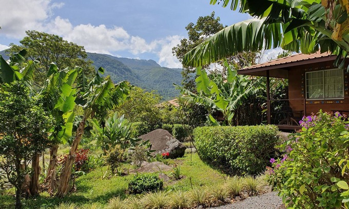 Los Naranjos House | Ecoresort: We are Panamas leading honey producer and butterfly exhibit.