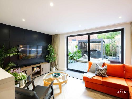 Salford House | Eden at The Heim Residences