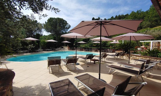 Corciano Hotel | El Patio Hotel