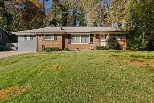 Stone Mountain House | Elegant 4BDR Atlanta Home Perfect for Families