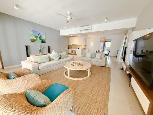 Cap Malheureux Apartment | Element Bay 1 with LOV