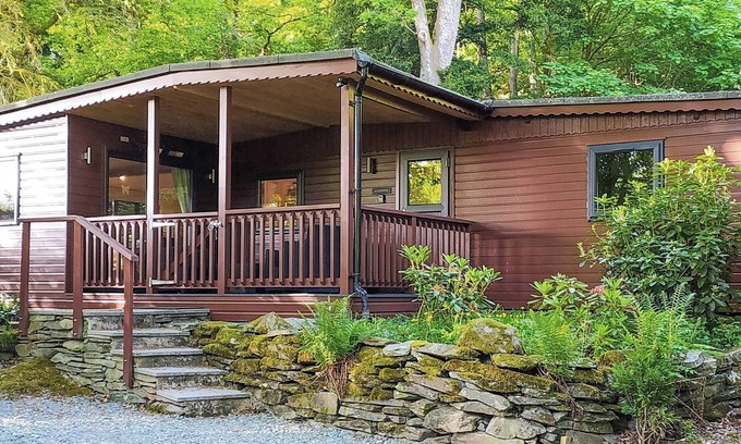 Skelwith Bridge Cottage | Elterwater – Neaum Crag