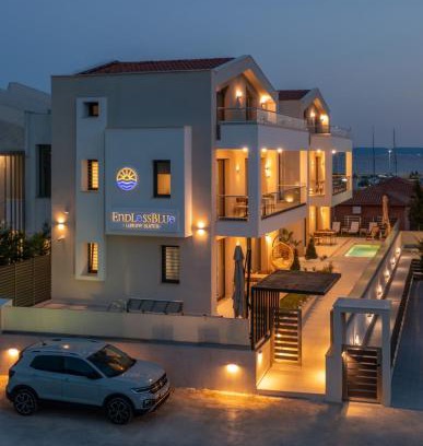 Nikita Bed & Breakfast | Endless Blue Luxury Suites