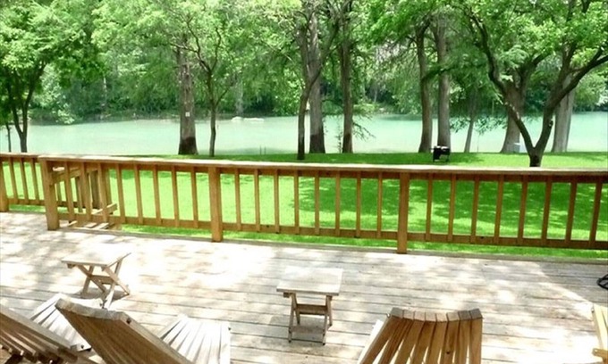 Gruene House | Enjoy life on the river! Spacious home! Views! Wildlife! 1 mile from Gruene!