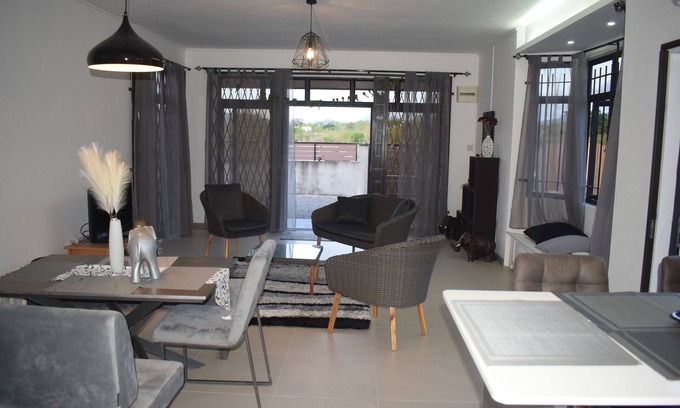 La Gaulette Apartment | Equinox Kite Villa Mauritius