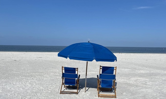 South Island Condo | Escape Winter! Grab Our Getaway January Beach Sale!