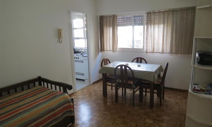 El Centro Apartment | Esmeralda