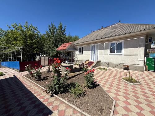 Moldova House | EthnoVilla - A comfortable Moldovan house for a peaceful and relaxing stay Молдавский, уютный дом для отдыха
