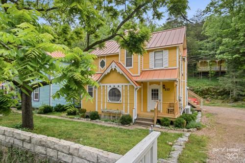 Eureka Springs Historic District House | Eureka Memories