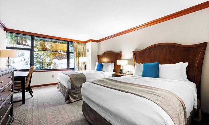 Olympic Valley Resort | Everline Resort- Forest View