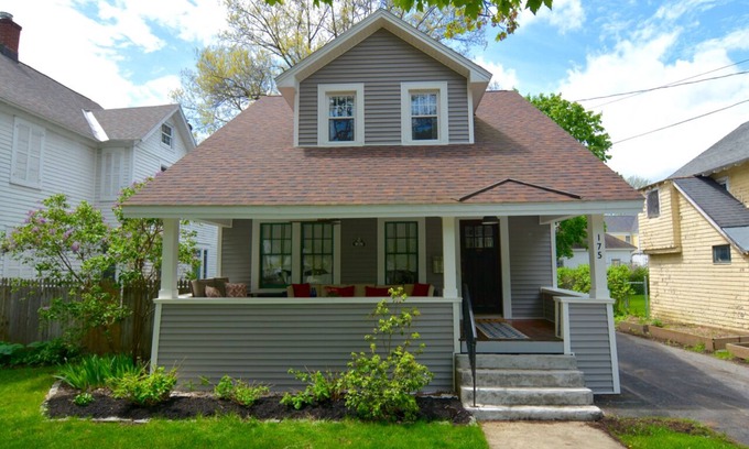 Saratoga Springs House | Excellent Location - a Walk to the Track or Broadway