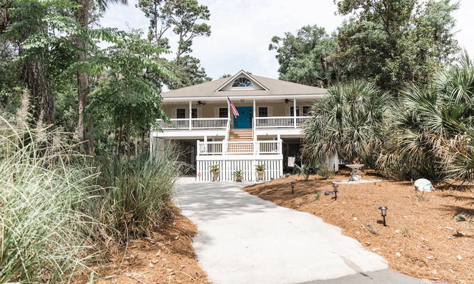 Ocean Ridge House | Exceptional 4 bedroom coastal cottage with pool access, walk to the beach!