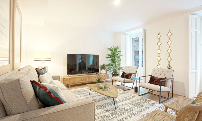 Cortes Apartment | Exclusive Apartment in Madrid Center. Madrazo I