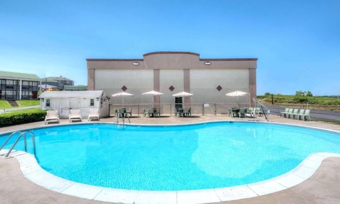 New Cumberland Hotel | Express Inn