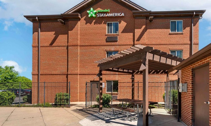 Bridgeton Hotel | Extended Stay America Select Suites St Louis Earth City