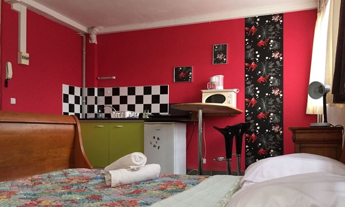 Downtown Le Havre House | F1 furnished well located in Le Havre