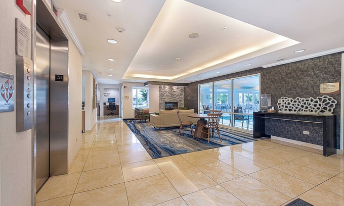 Naperville Hotel | Fairfield Inn & Suites by Marriott Chicago Naperville