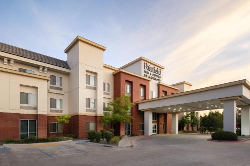 Tulare Hotel | Fairfield Inn & Suites by Marriott Visalia Tulare