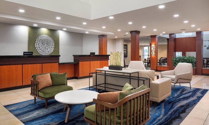 Tulare Hotel | Fairfield Inn & Suites Visalia Tulare