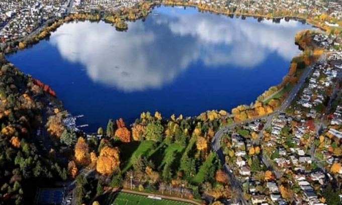Green Lake House | Family 3BR Walk to Greenlake Games Patio BBQ DogOK