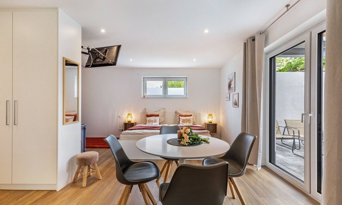 Deffingen Apartment | Family Apartment Fewo Parkside S1 | 8Min to Legoland | Terrace & Parking