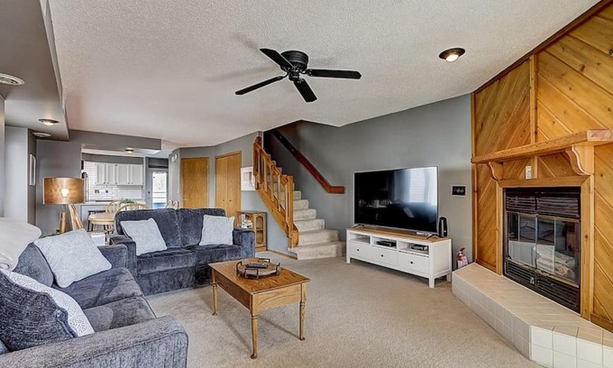 Lake Delton House | Family Dreams Condo at Lighthouse Cove