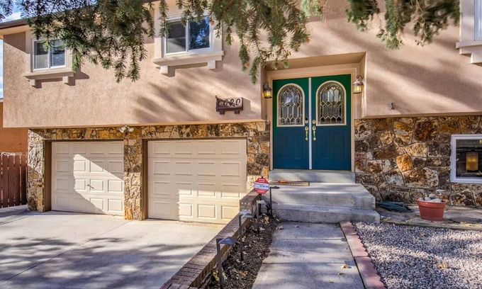 Village Seven House | Family-friendly home, game room, mountain views, access walking trail/yard