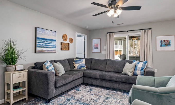 Tranquil Harbour House | Family oasis beach retreat in quiet woodlands
