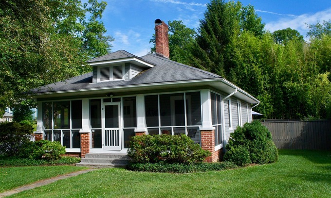 Brevard Cottage | 'Fantastic Location In Downtown Brevard'